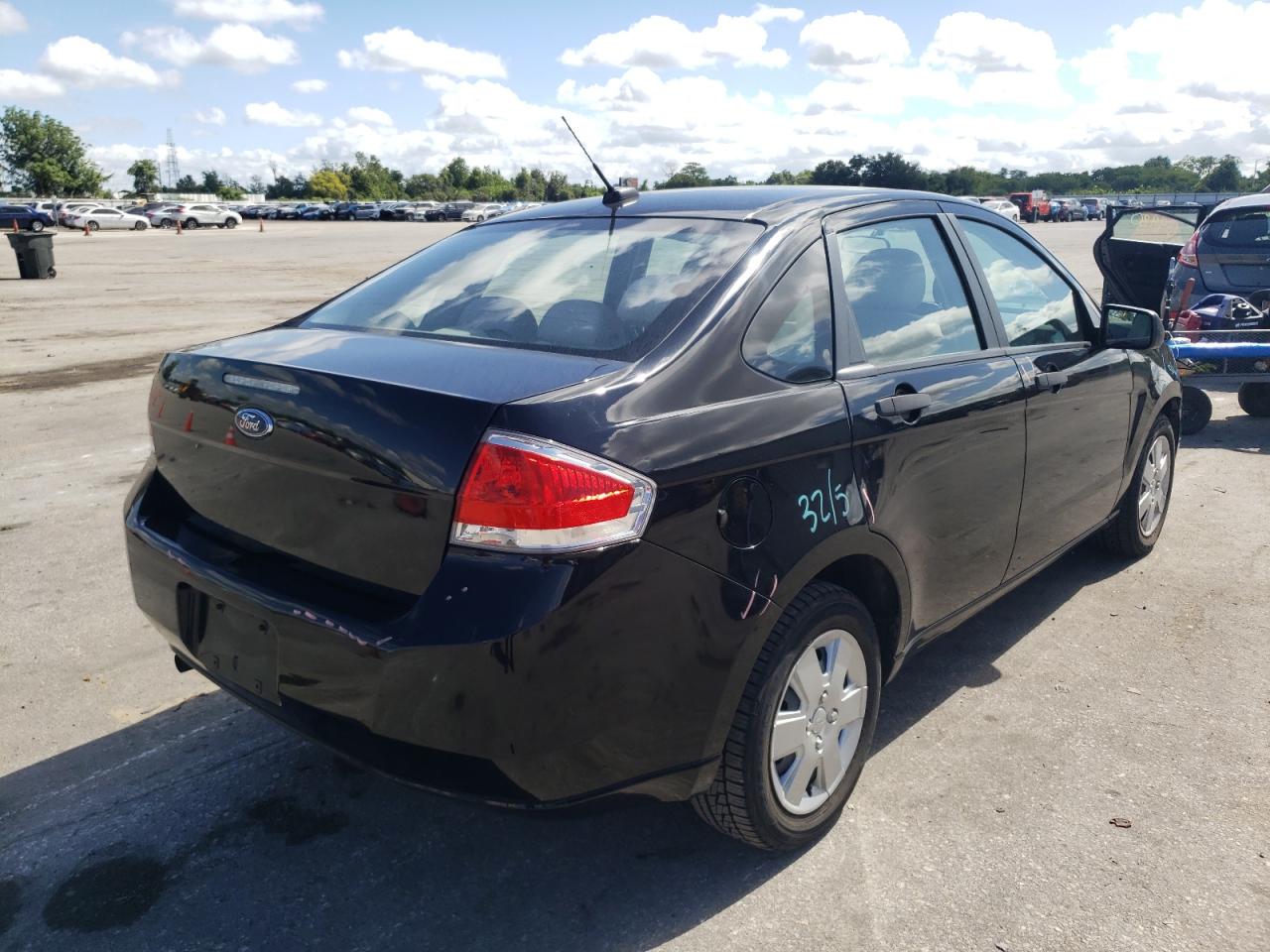 Photo 4 from auction – 2010 FORD FOCUS S with VIN 1FAHP3EN2AW287348