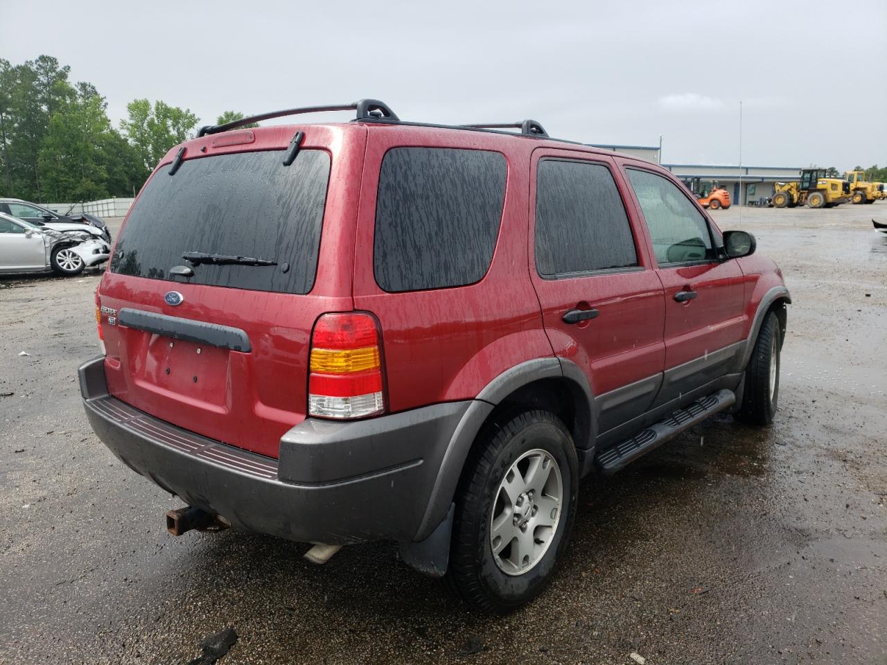 Photo 4 from auction – 2004 FORD ESCAPE XLT with VIN 1FMYU93114KB05975