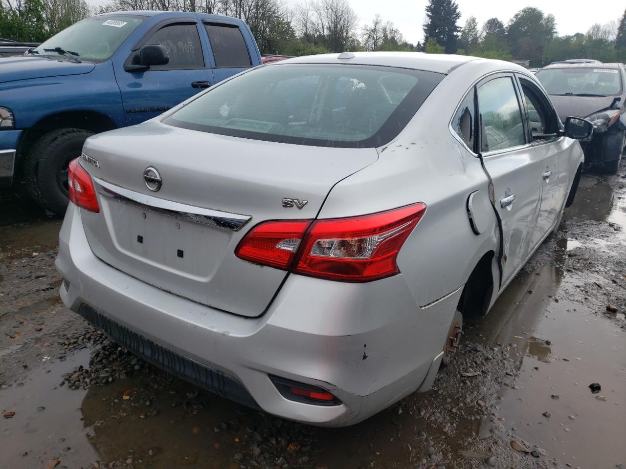 Photo 4 from auction – 2016 NISSAN SENTRA S with VIN 3N1AB7AP1GL658185
