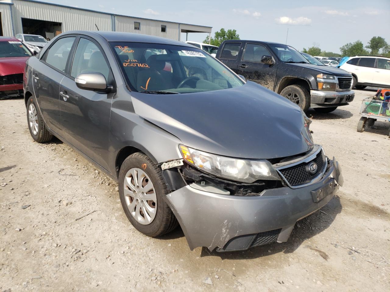 KIA FORTE EX 2010 with VIN KNAFU4A22A5050762 - Photo from auction