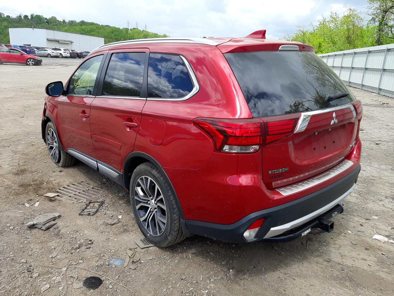 Photo 3 from auction – 2018 MITSUBISHI OUTLANDER with VIN JA4AZ3A32JZ071390
