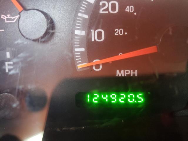 Photo 8 from auction – 2000 FORD F150 with VIN 1FTRX17W6YNC08823