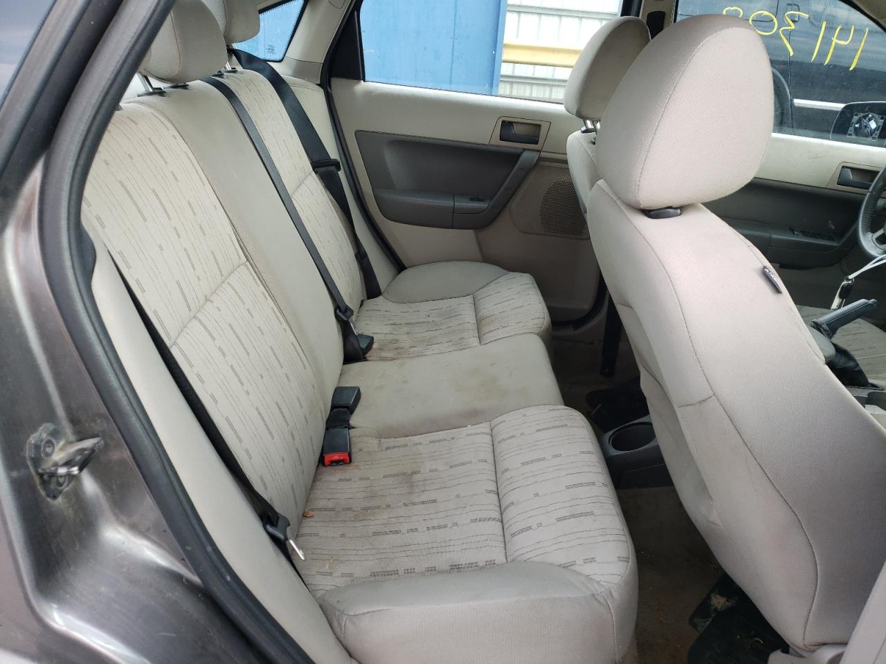 Photo 6 from auction – 2011 FORD FOCUS SE with VIN 1FAHP3FN9BW173637