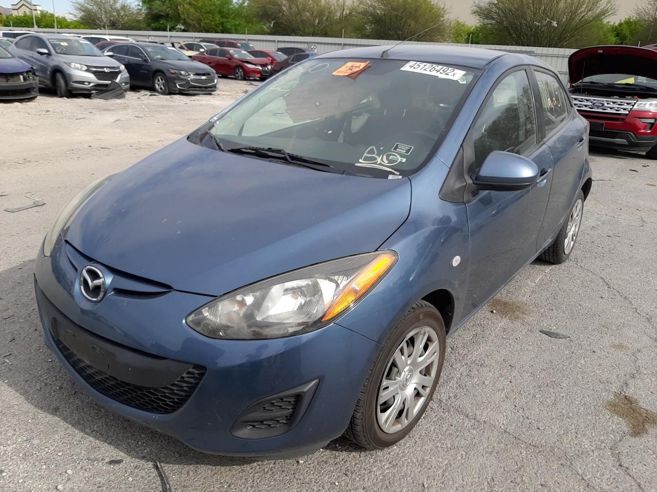 Photo 2 from auction – 2014 MAZDA 2 with VIN JM1DE1KZ1E0181251