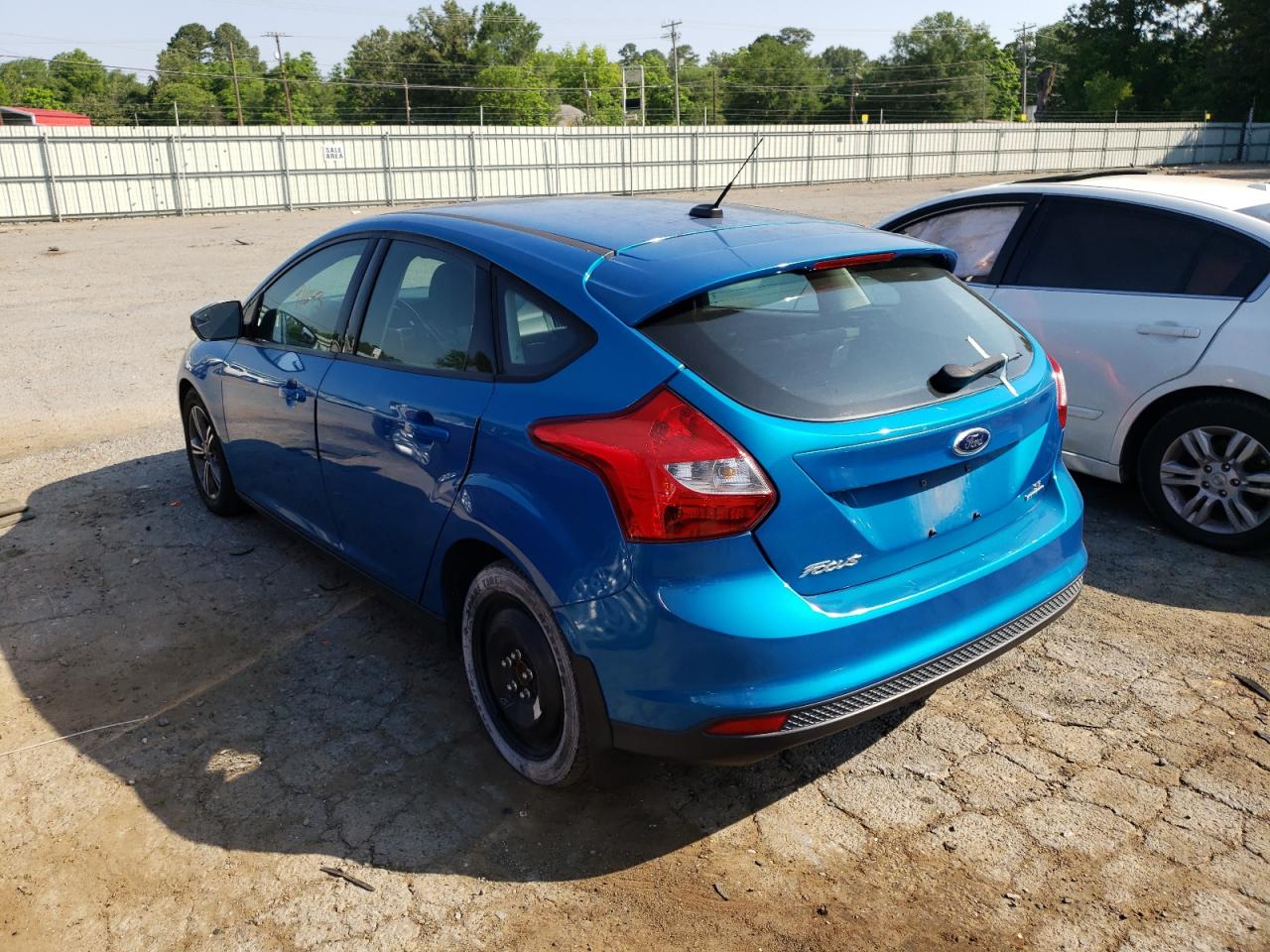 Photo 3 from auction – 2014 FORD FOCUS SE with VIN 1FADP3K22EL126823