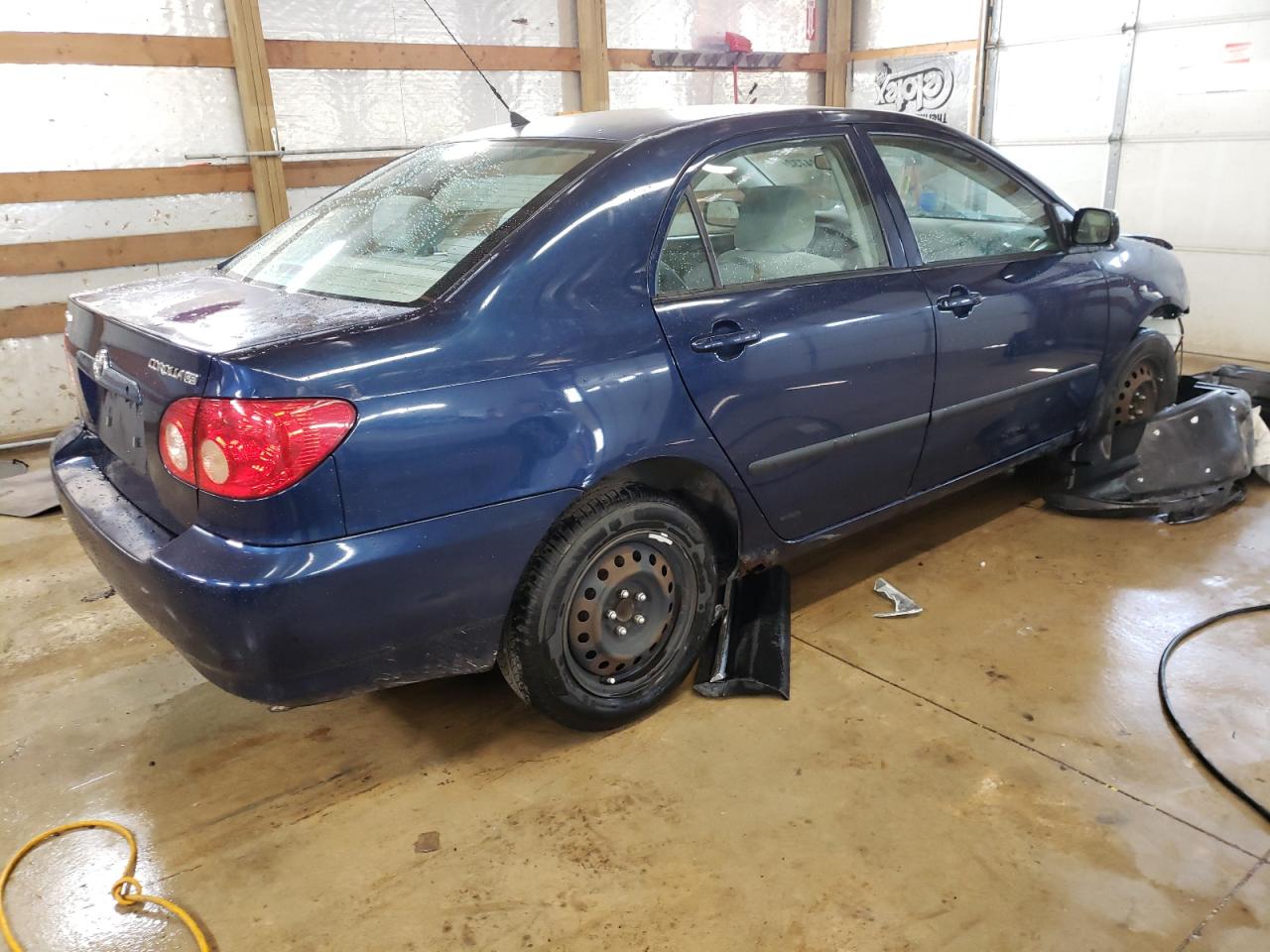 Photo 4 from auction – 2007 TOYOTA COROLLA CE with VIN 1NXBR32E87Z851549