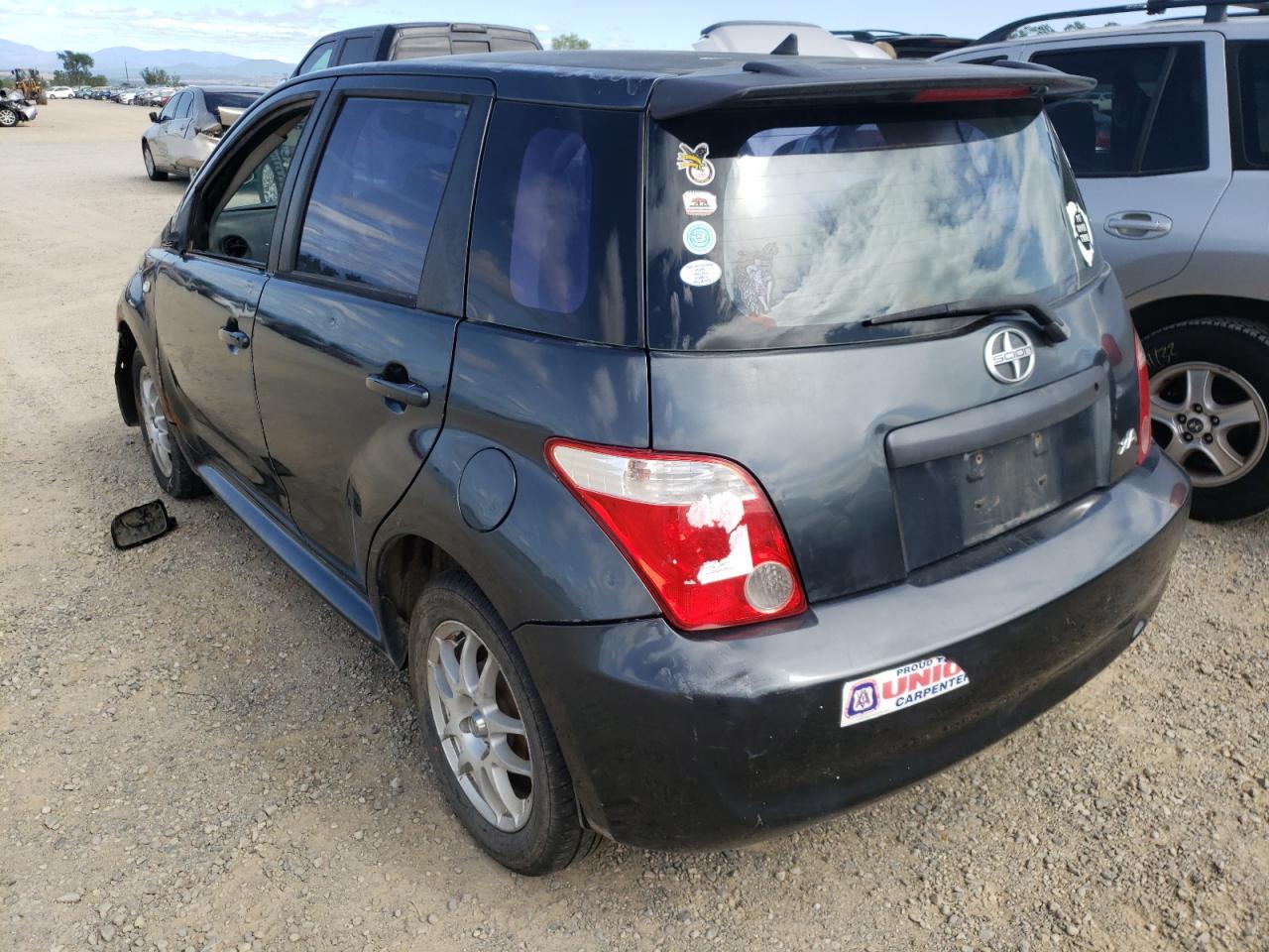 Photo 3 from auction – 2006 TOYOTA SCION with VIN JTKKT624660165894