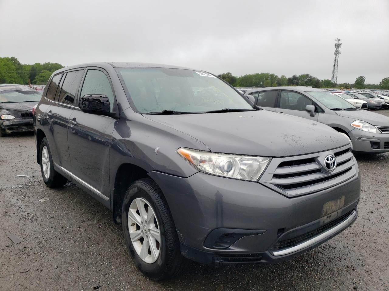 TOYOTA HIGHLANDER 2013 with VIN 5TDZA3EH2DS040135 - Photo from auction