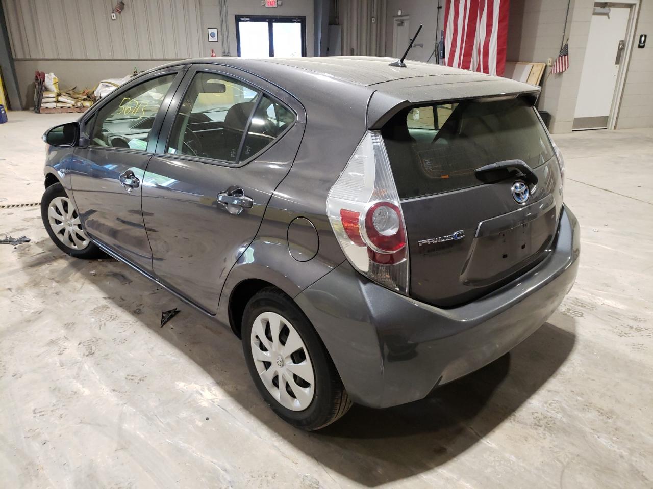 Photo 3 from auction – 2014 TOYOTA PRIUS C with VIN JTDKDTB31E1574758
