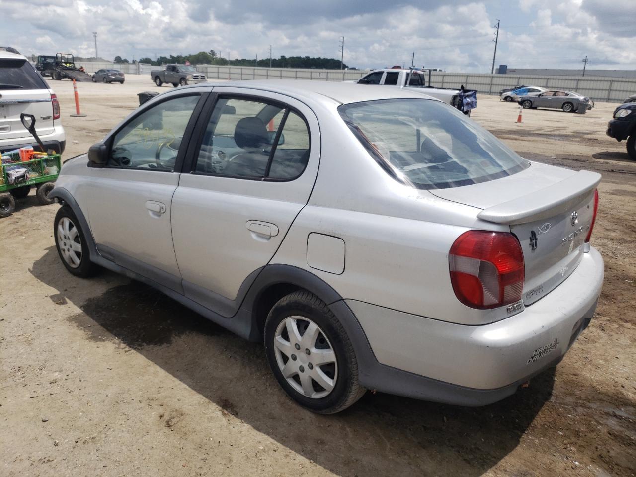 Photo 3 from auction – 2000 TOYOTA ECHO with VIN JTDBT1238Y0025172