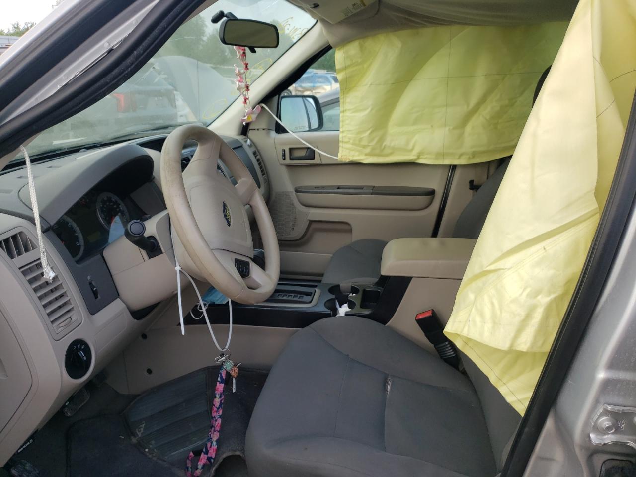 Photo 5 from auction – 2008 FORD ESCAPE XLS with VIN 1FMCU02Z28KB26370