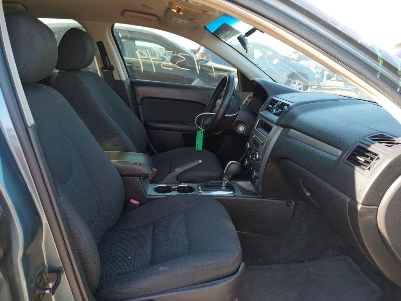 Photo 5 from auction – 2011 FORD FUSION SE with VIN 3FAHP0HA9BR323774