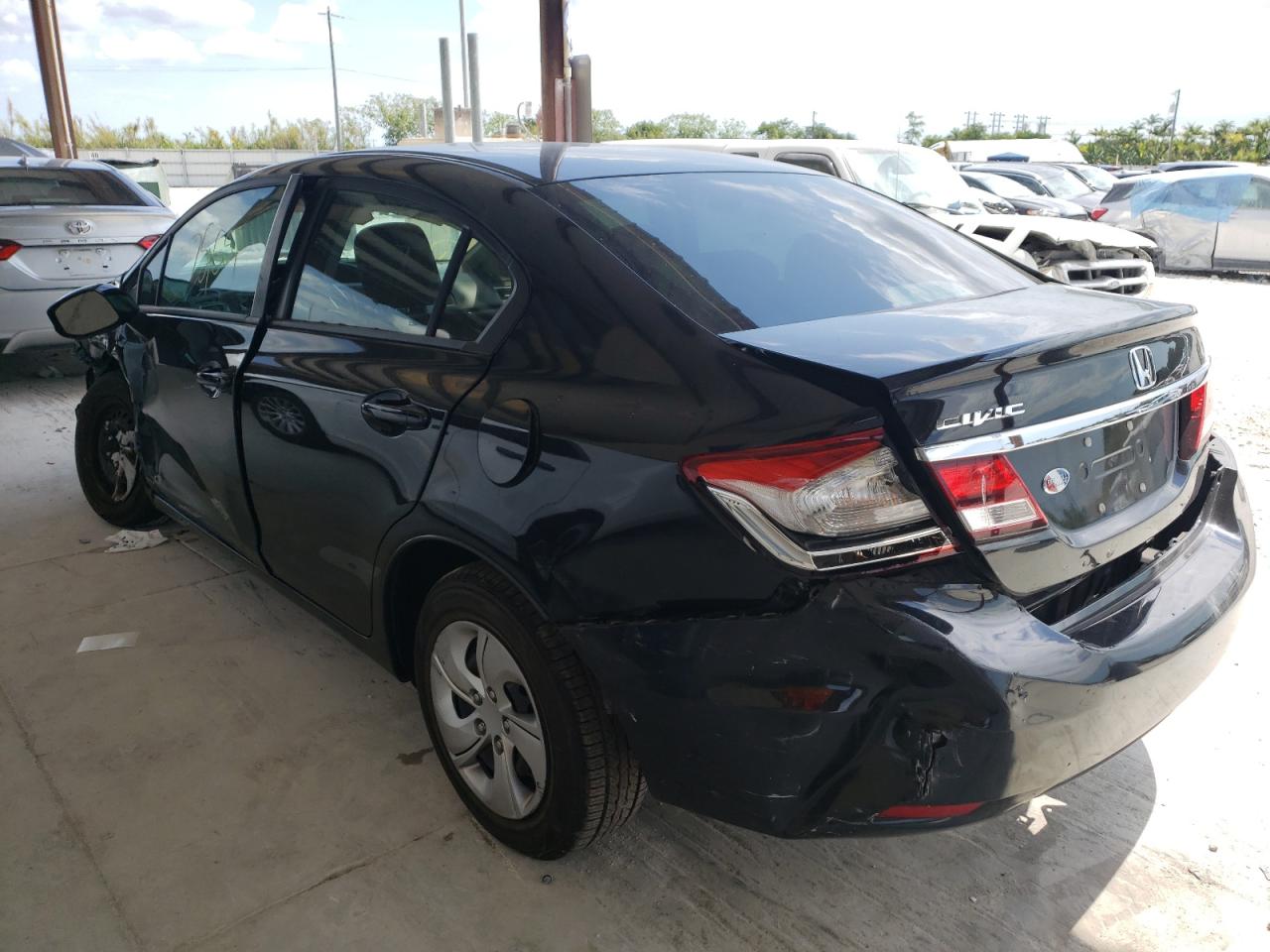 Photo 3 from auction – 2013 HONDA CIVIC LX with VIN 19XFB2F55DE044513