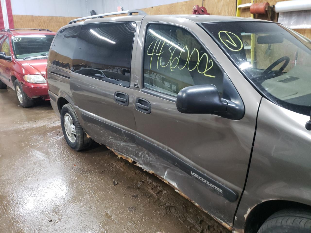 Photo 9 from auction – 2004 CHEVROLET VENTURE with VIN 1GNDX03E04D125915