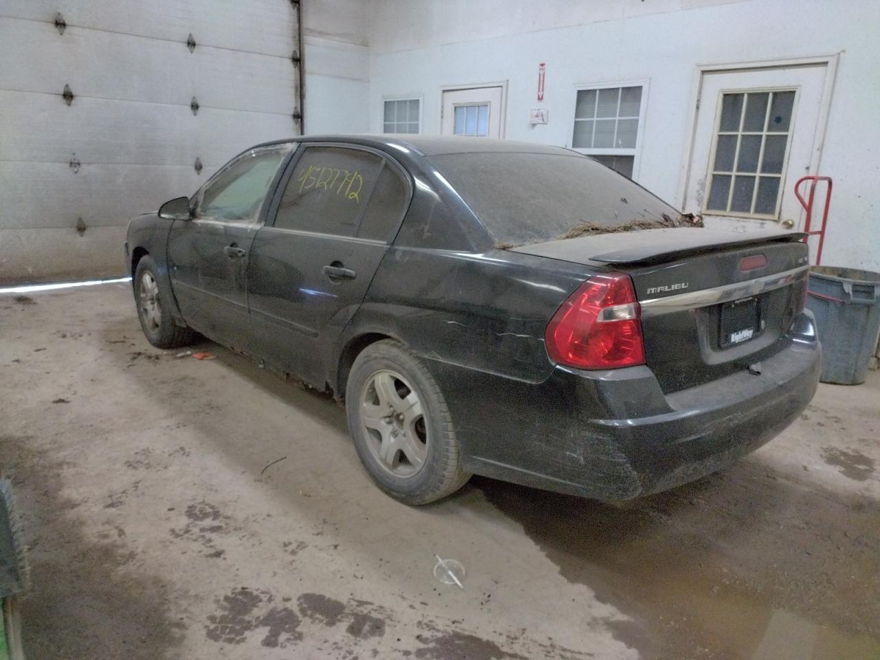 Photo 3 from auction – 2004 CHEVROLET MALIBU with VIN 1G1ZU54884F244564