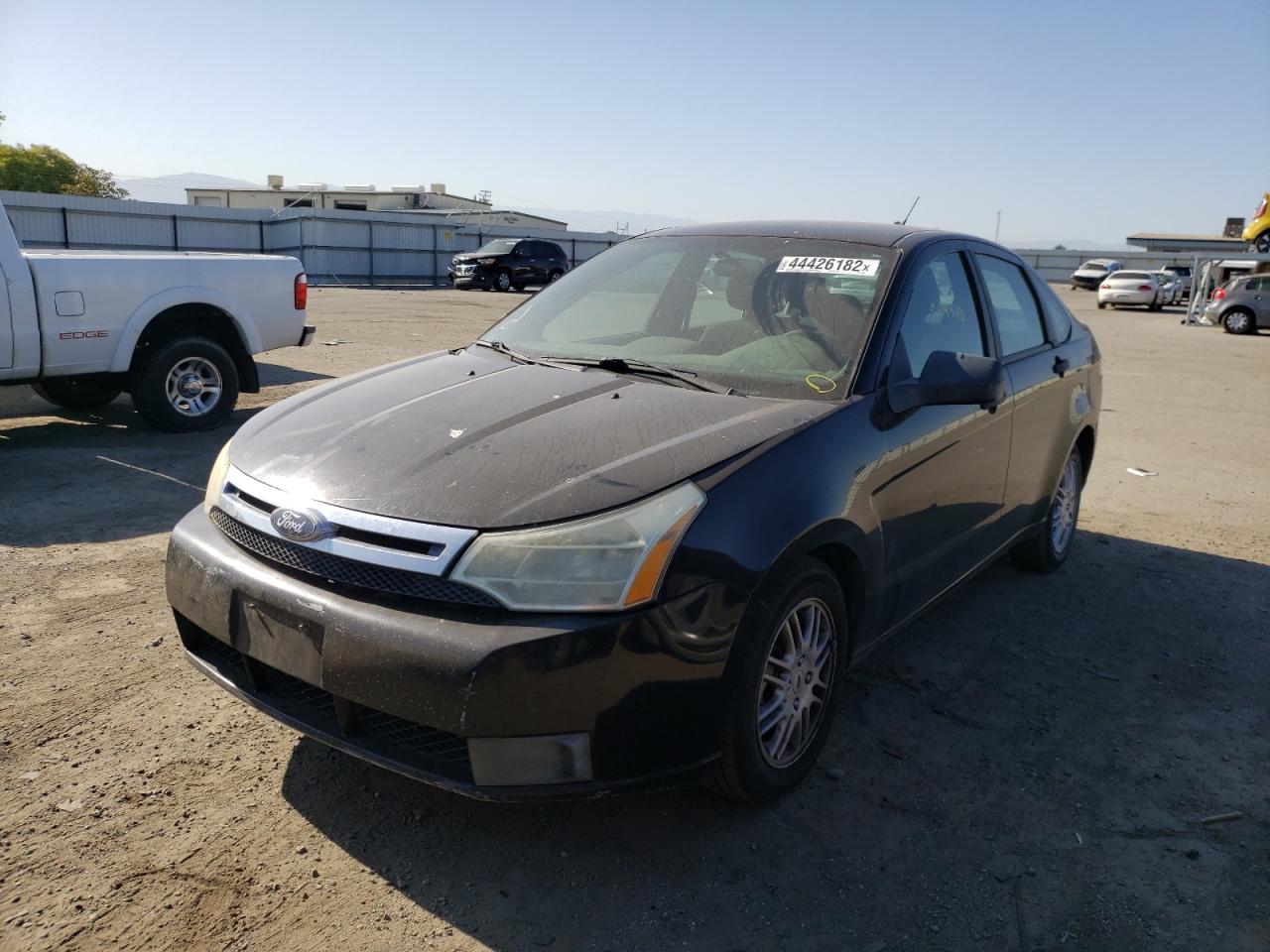 Photo 2 from auction – 2010 FORD FOCUS SE with VIN 1FAHP3FN4AW246086