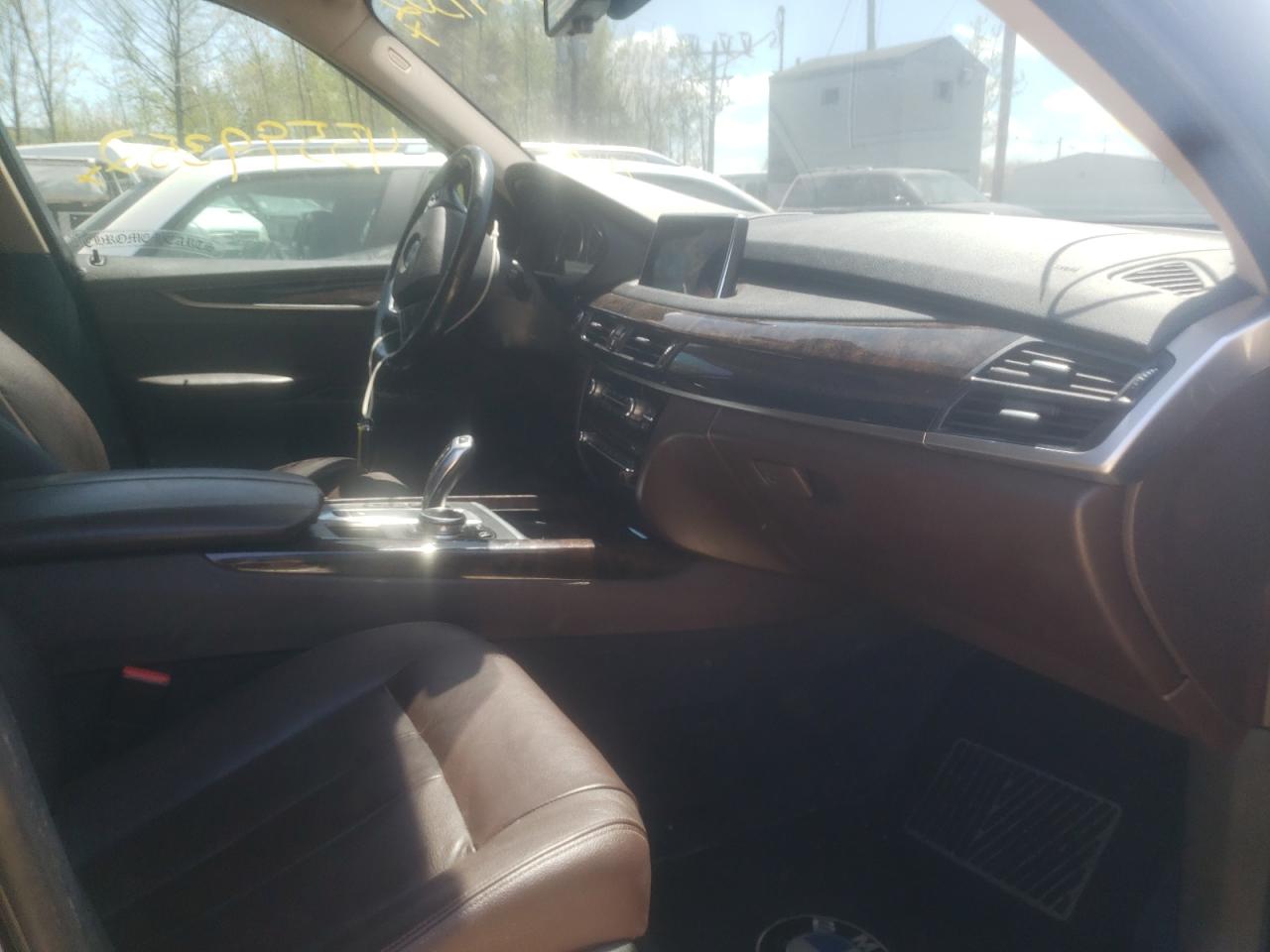 Photo 5 from auction – 2016 BMW X5 XDRIVE3 with VIN 5UXKR0C5XG0S86972