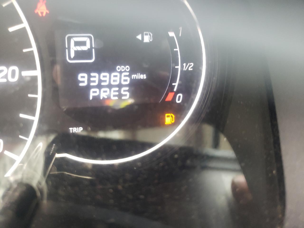Photo 8 from auction – 2017 NISSAN VERSA NOTE with VIN 3N1CE2CP1HL360186
