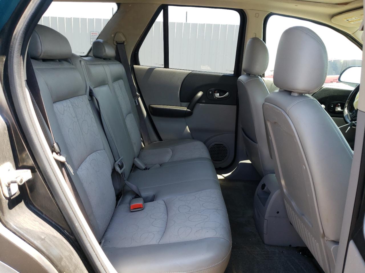 Photo 6 from auction – 2005 SATURN VUE with VIN 5GZCZ53445S818680