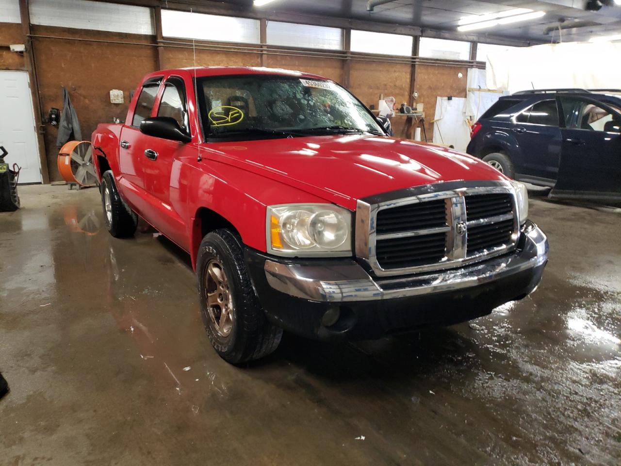 DODGE DAKOTA QUA 2005 with VIN 1D7HW48N05S225528 - Photo from auction
