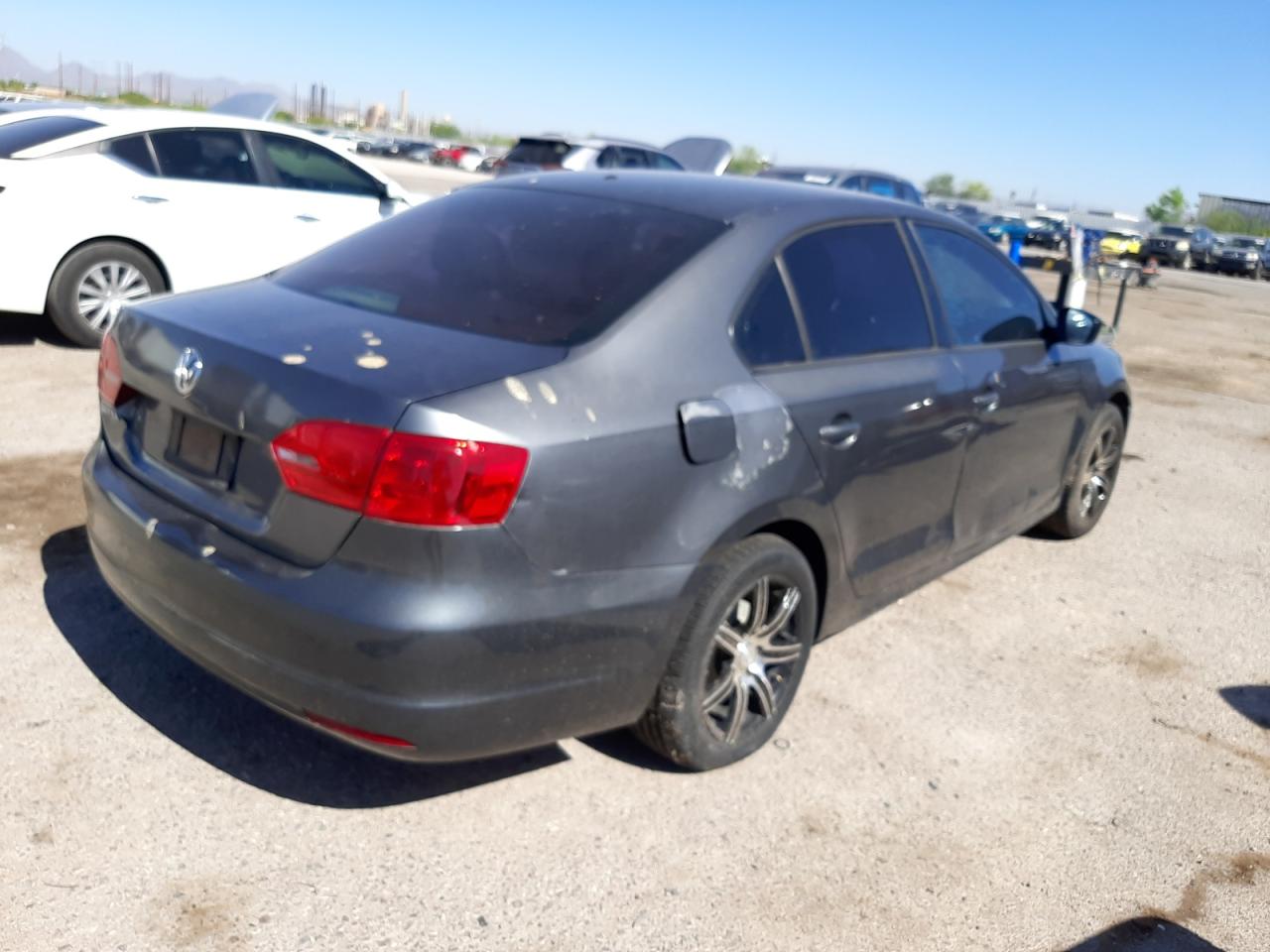 Photo 4 from auction – 2012 VOLKSWAGEN JETTA BASE with VIN 3VW2K7AJ2CM334869