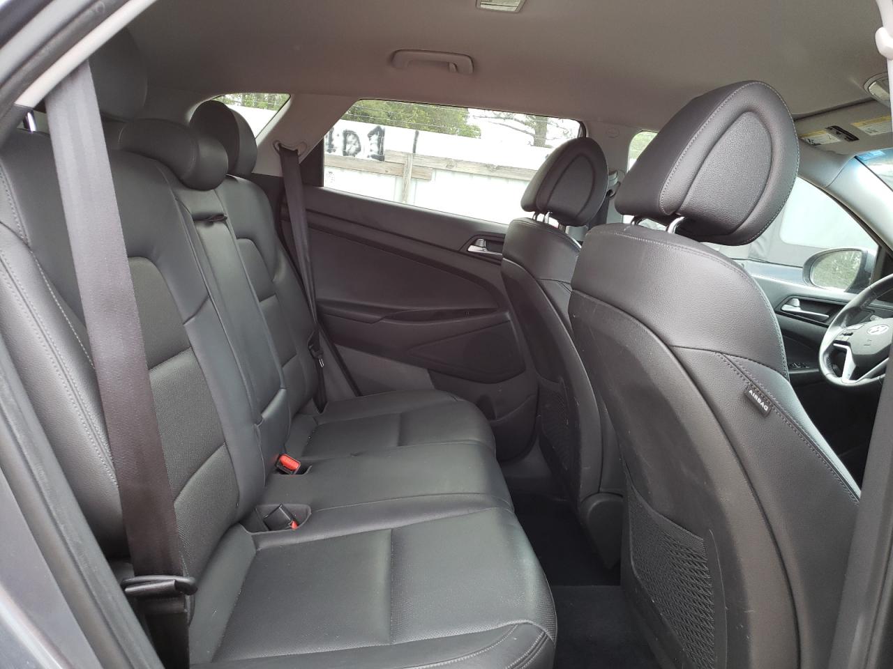 Photo 6 from auction – 2016 HYUNDAI TUCSON LIM with VIN KM8J3CA27GU062958