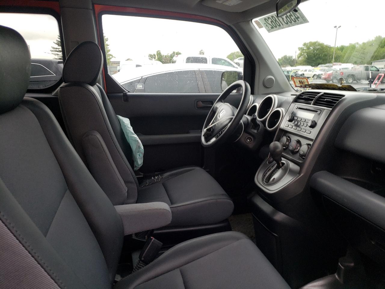 Photo 5 from auction – 2005 HONDA ELEMENT EX with VIN 5J6YH28685L009402