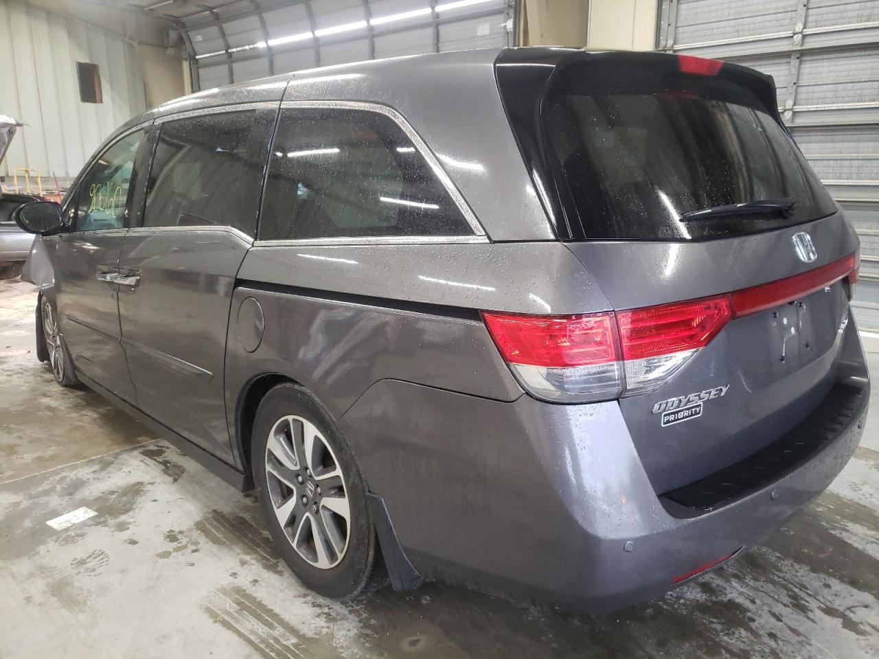 Photo 3 from auction – 2015 HONDA ODYSSEY TO with VIN 5FNRL5H99FB013287