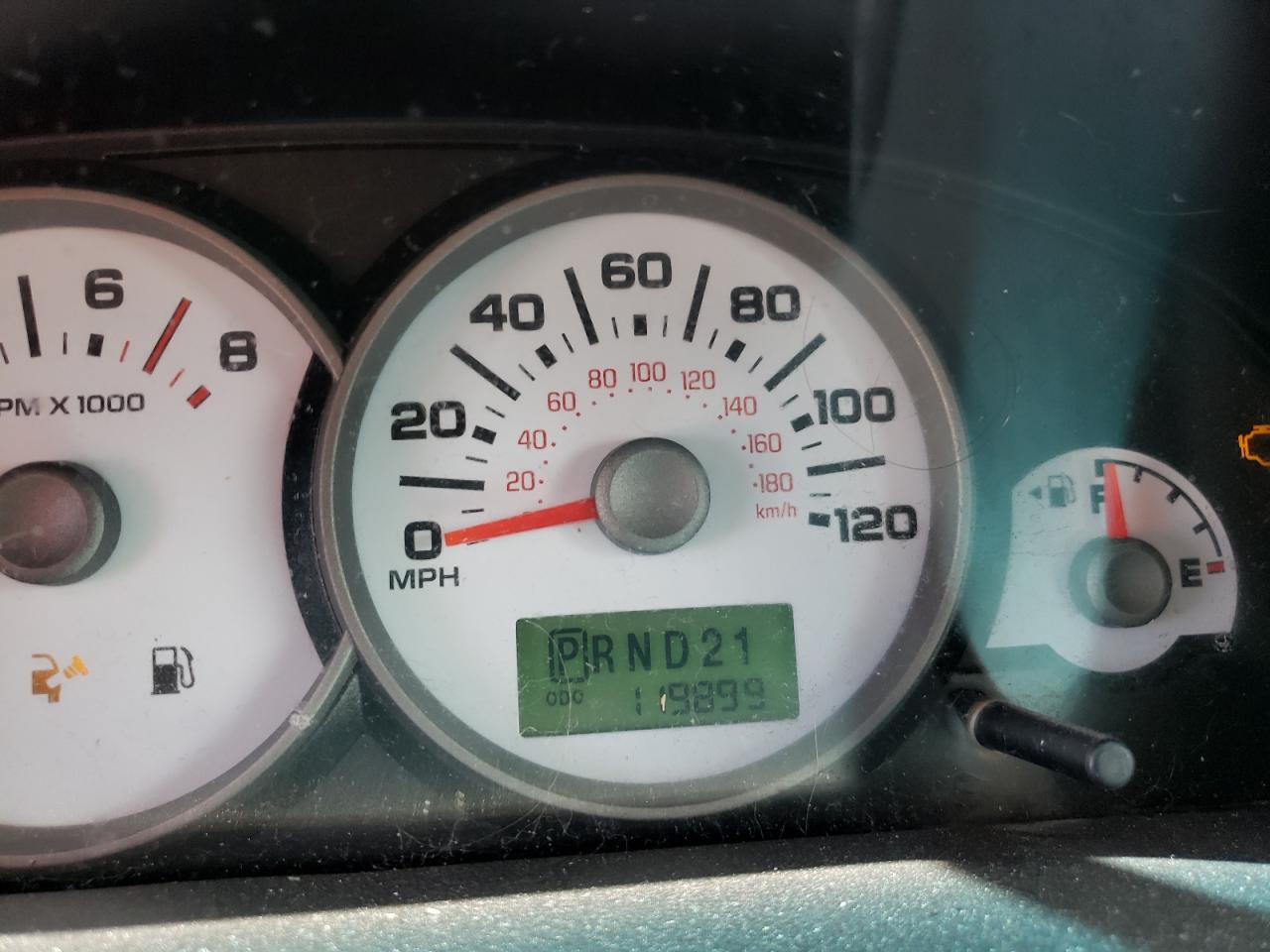 Photo 8 from auction – 2007 FORD ESCAPE XLS with VIN 1FMYU02Z27KB68655
