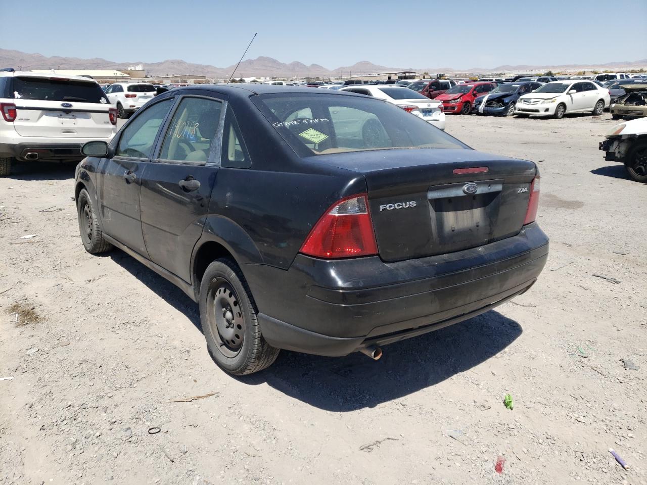 Photo 3 from auction – 2005 FORD FOCUS ZX4 with VIN 1FAFP34N65W276206
