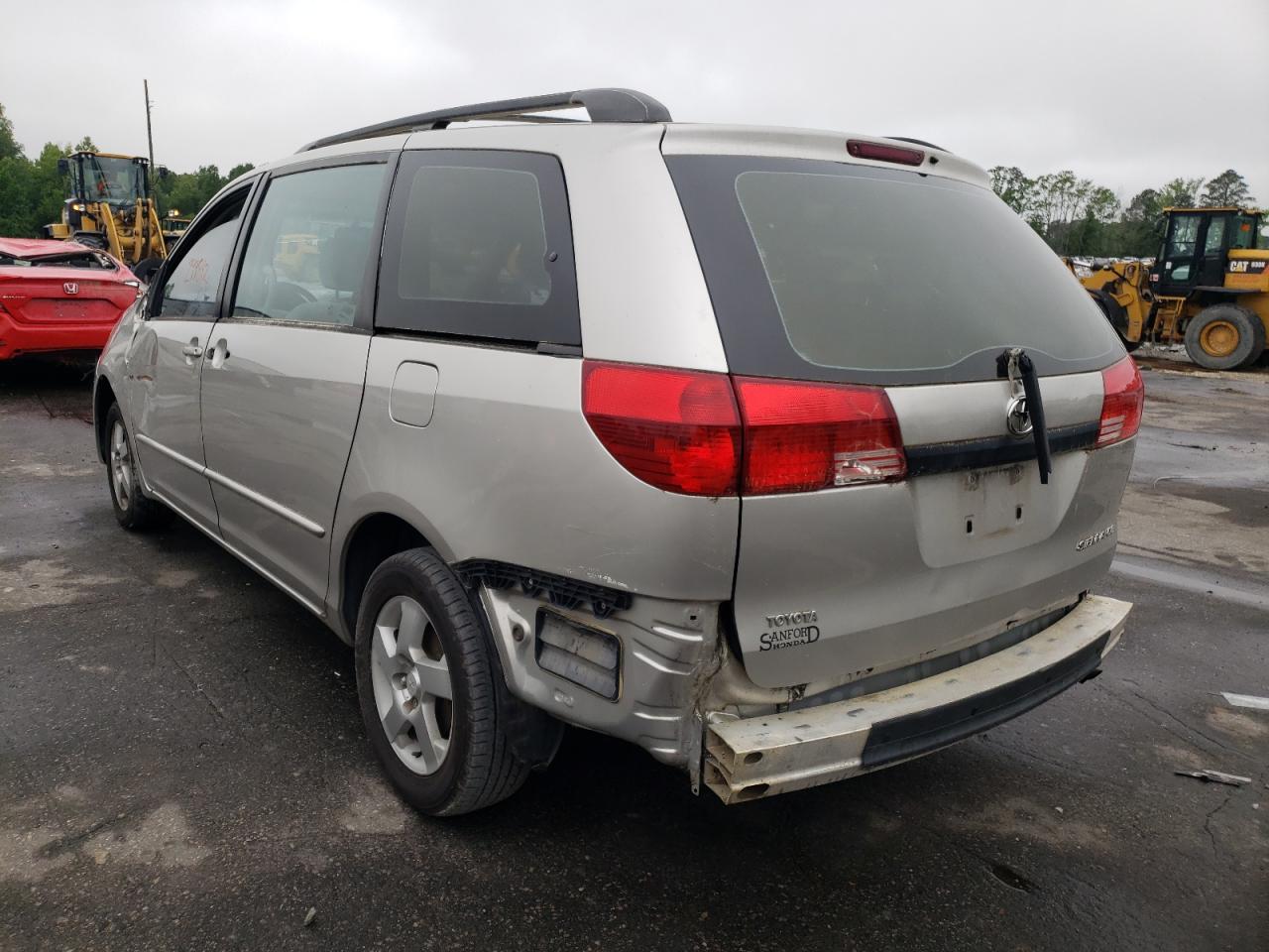 Photo 3 from auction – 2004 TOYOTA SIENNA CE with VIN 5TDZA23C14S097430