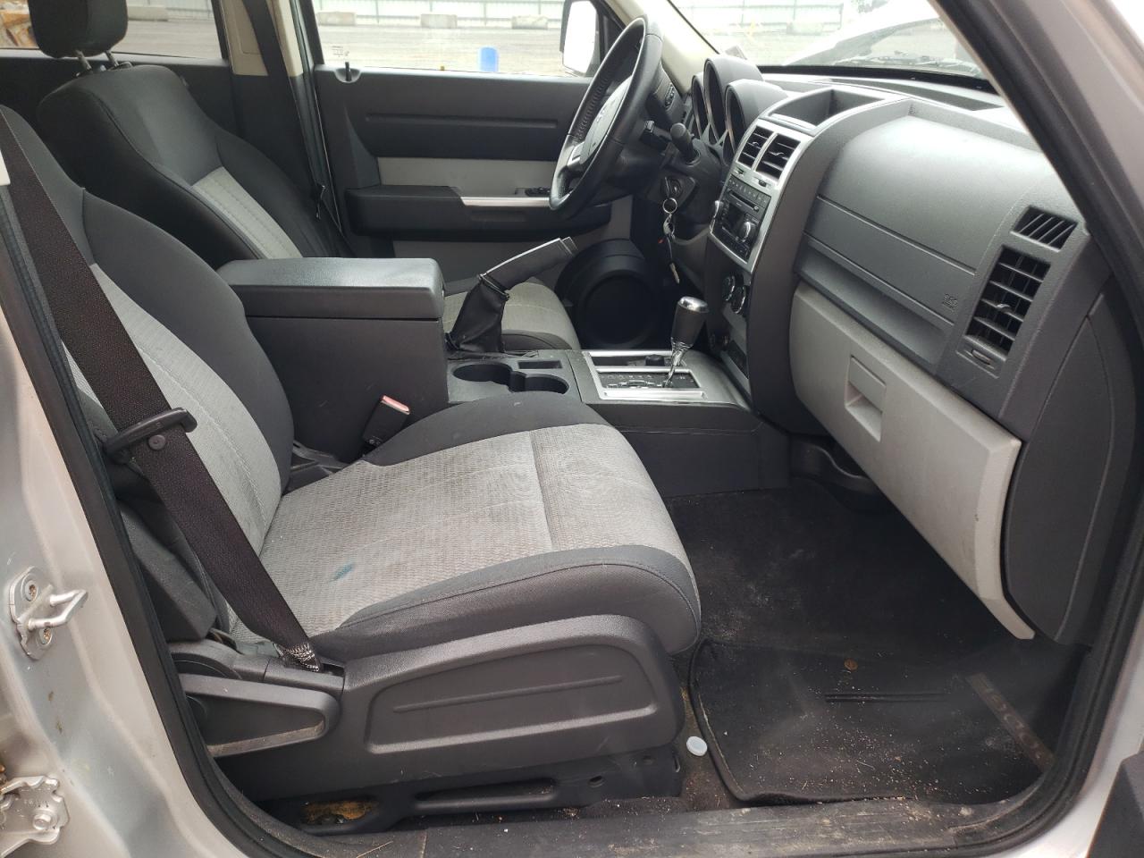 Photo 5 from auction – 2008 DODGE NITRO SLT with VIN 1D8GU58K98W183494