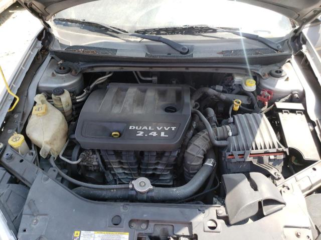 Photo 7 from auction – 2013 CHRYSLER 200 LX with VIN 1C3CCBAB0DN705488