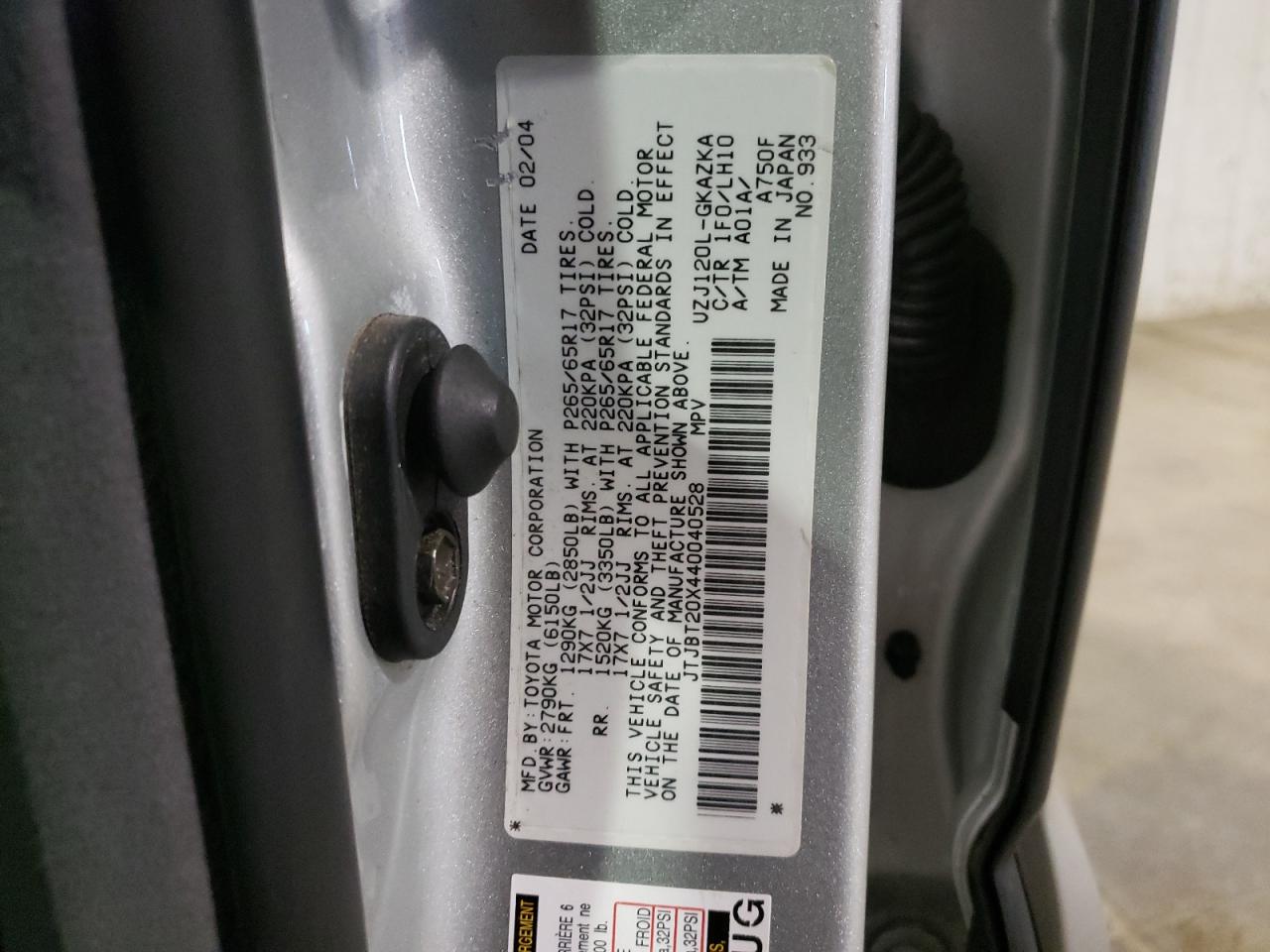 Photo 10 from auction – 2004 LEXUS GX 470 with VIN JTJBT20X440040528