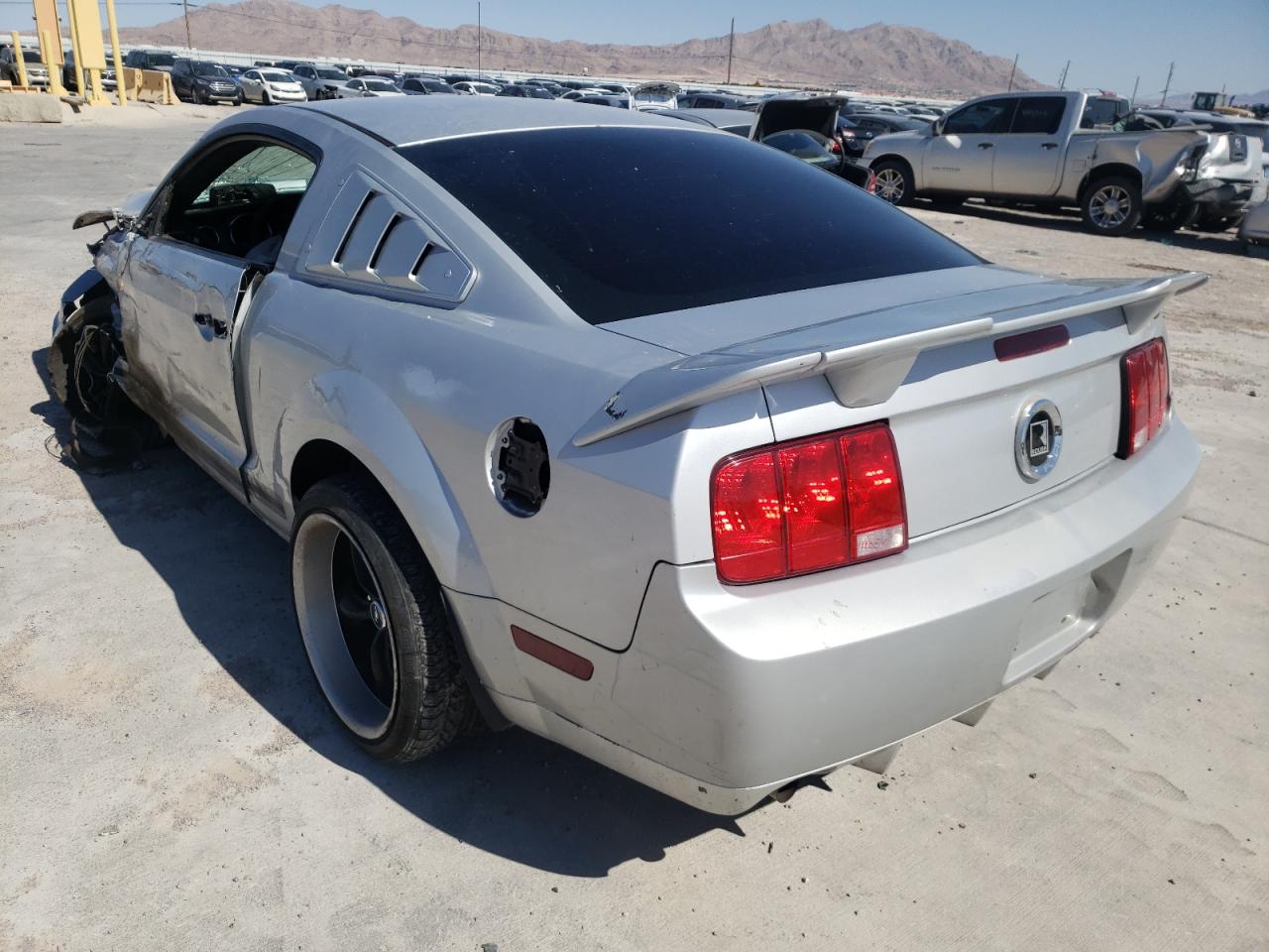 Photo 3 from auction – 2006 FORD MUSTANG with VIN 1ZVFT80N065237379