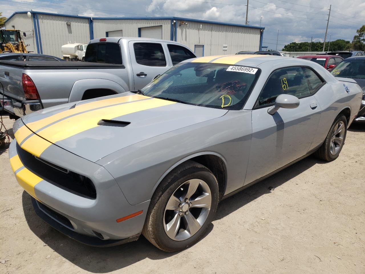 Photo 2 from auction – 2020 DODGE CHALLENGER with VIN 2C3CDZAG3LH206709