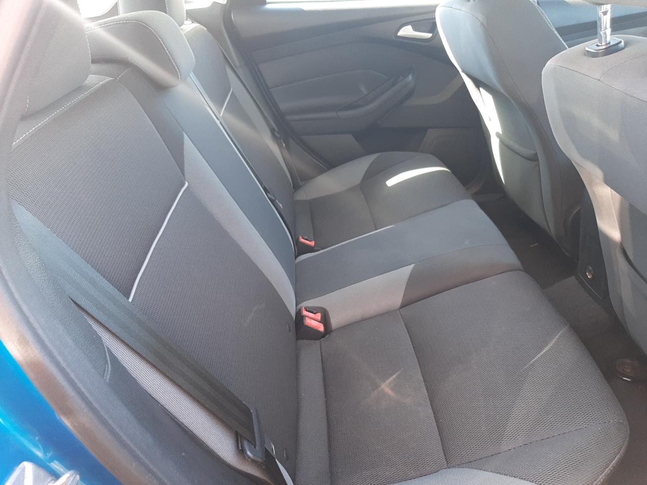 Photo 6 from auction – 2014 FORD FOCUS SE with VIN 1FADP3K25EL270205