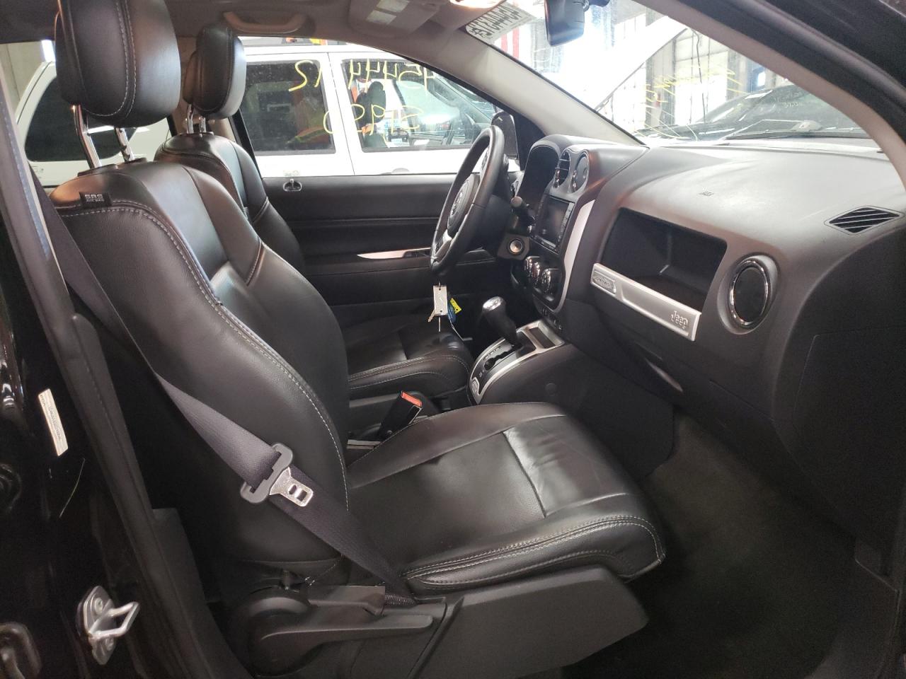 Photo 5 from auction – 2017 JEEP COMPASS LA with VIN 1C4NJDEB5HD153546