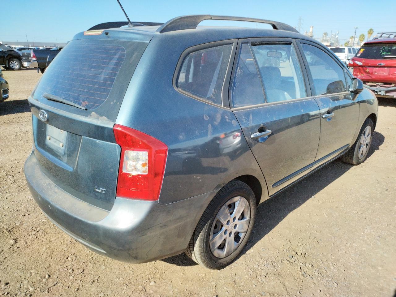 Photo 4 from auction – 2009 KIA RONDO BASE with VIN KNAFG528397223964