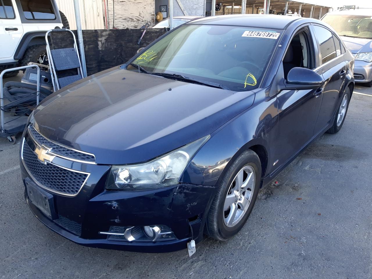 Photo 2 from auction – 2014 CHEVROLET CRUZE LT with VIN 1G1PC5SB1E7183532