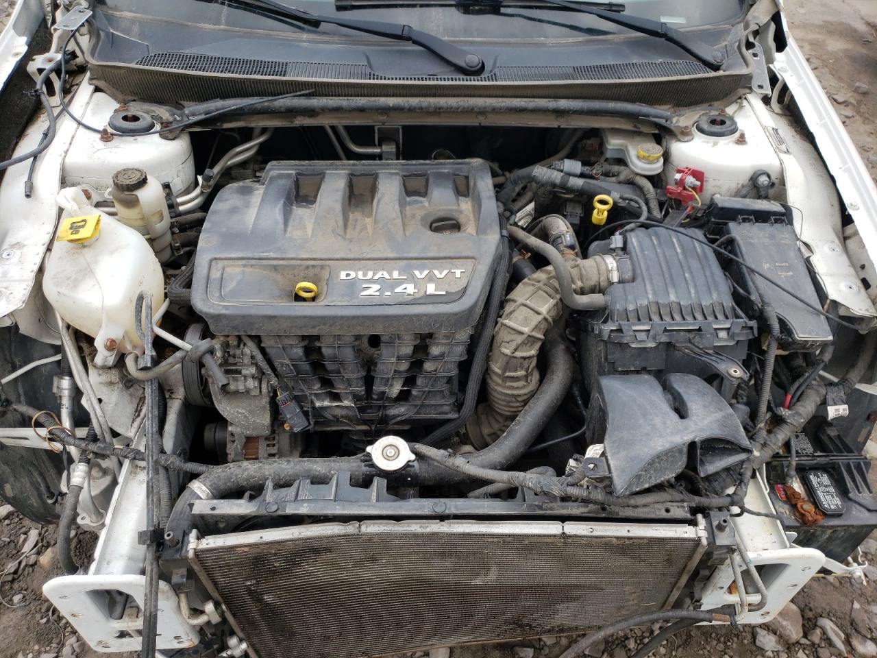 Photo 7 from auction – 2014 CHRYSLER 200 LX with VIN 1C3CCBABXEN168596