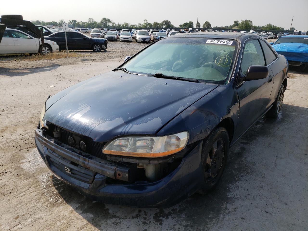 Photo 2 from auction – 2000 HONDA ACCORD with VIN 1HGCG3253YA002304