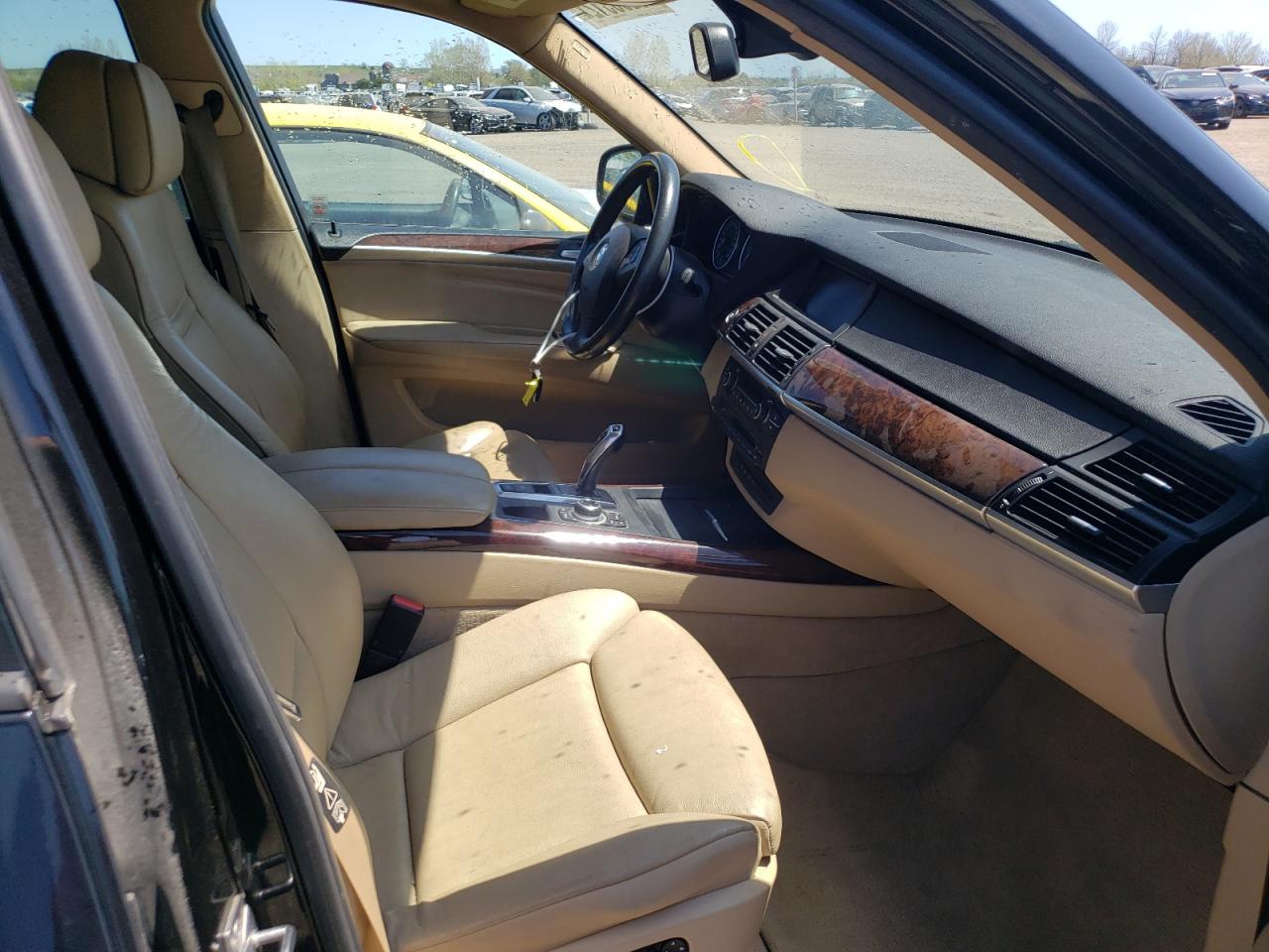 Photo 5 from auction – 2010 BMW X5 XDRIVE3 with VIN 5UXFF0C59ALT75478