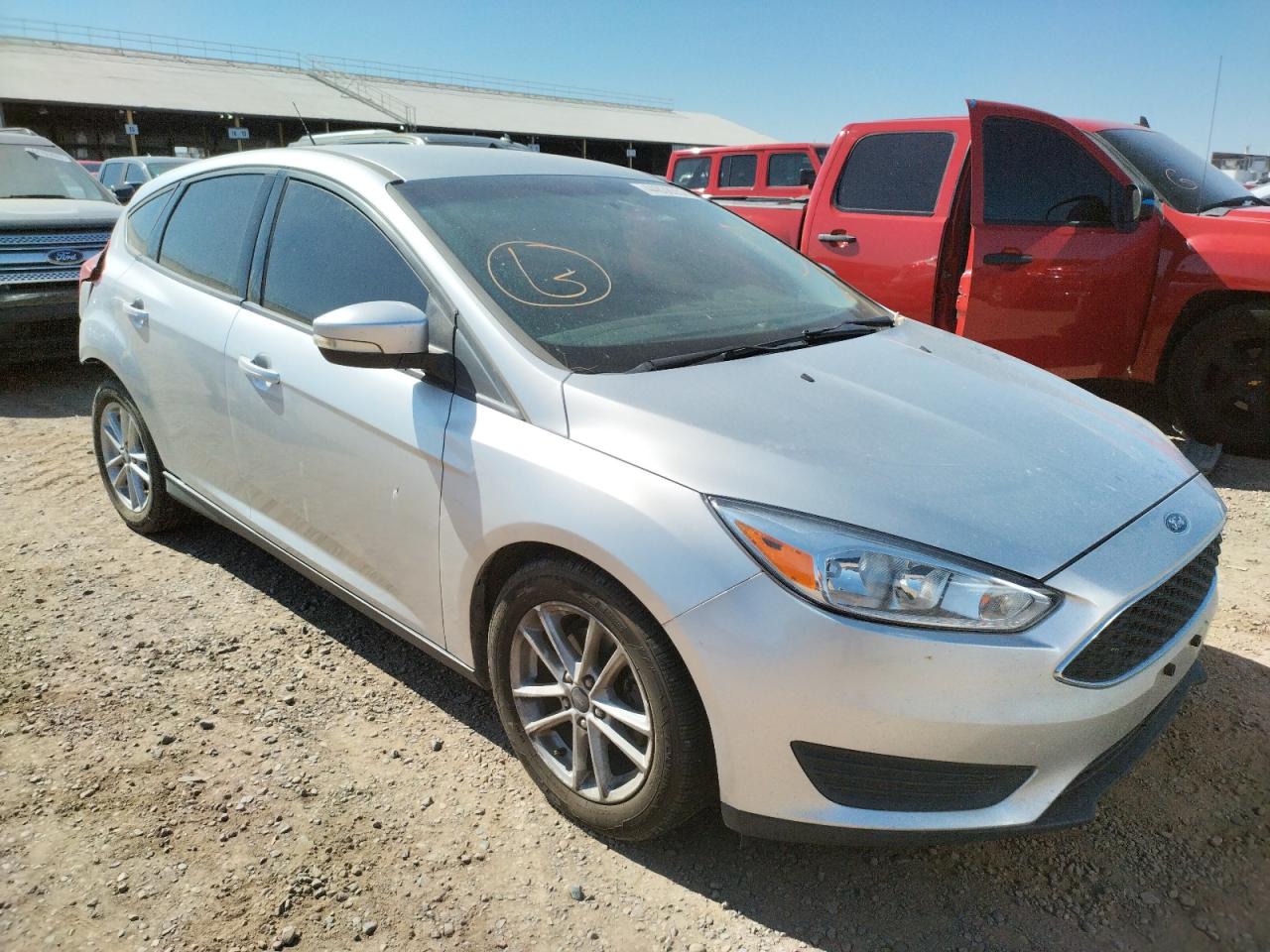 FORD FOCUS SE 2017 z numerem VIN 1FADP3K25HL231179 - Zdjęcie z aukcji