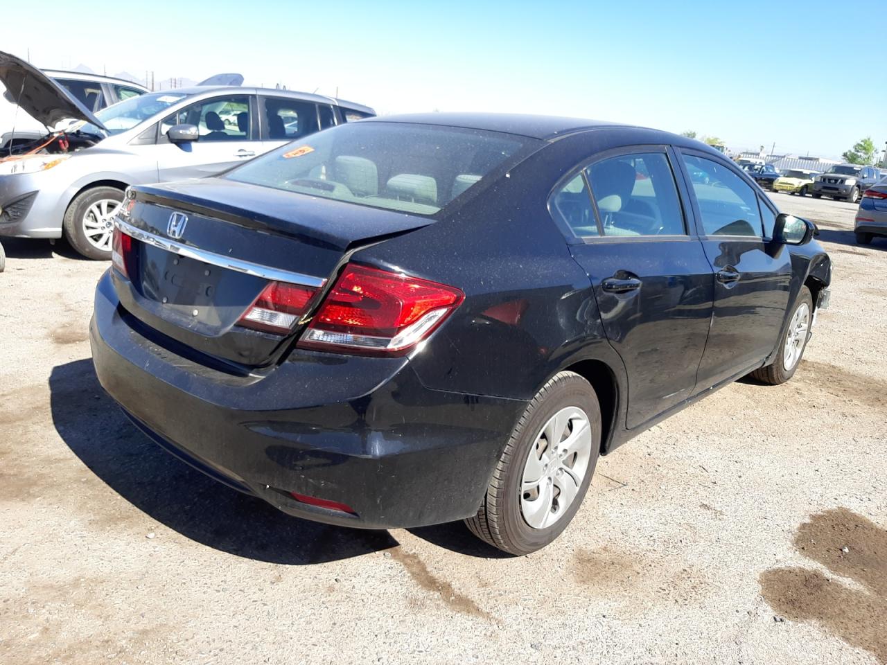 Photo 4 from auction – 2015 HONDA CIVIC LX with VIN 19XFB2F58FE242263