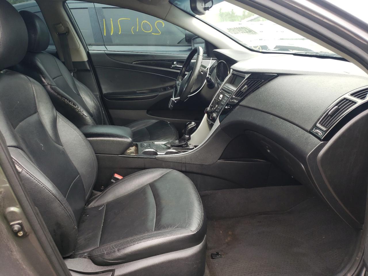 Photo 5 from auction – 2011 HYUNDAI SONATA SE with VIN 5NPEC4AC5BH266715