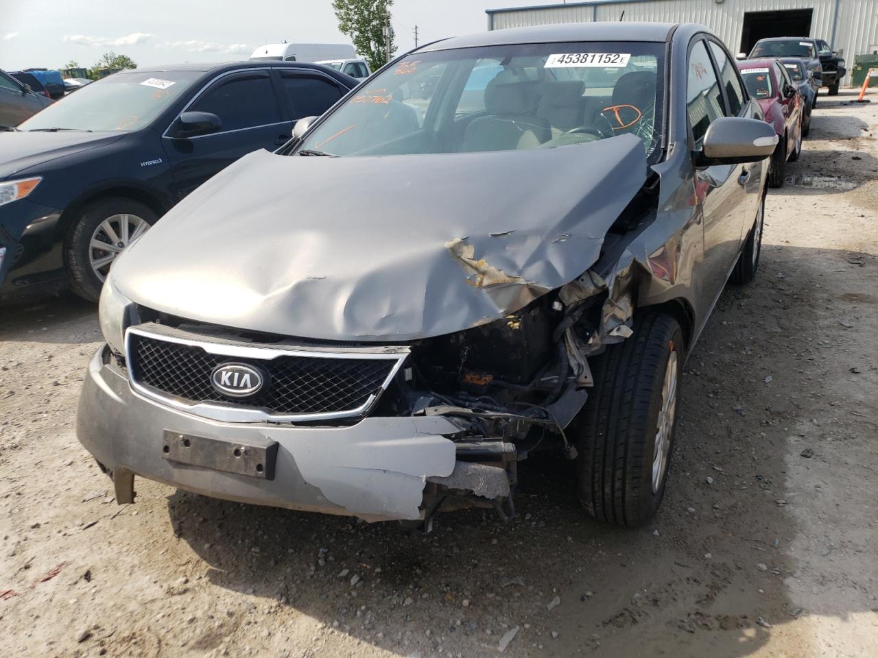 Photo 9 from auction – 2010 KIA FORTE EX with VIN KNAFU4A22A5050762