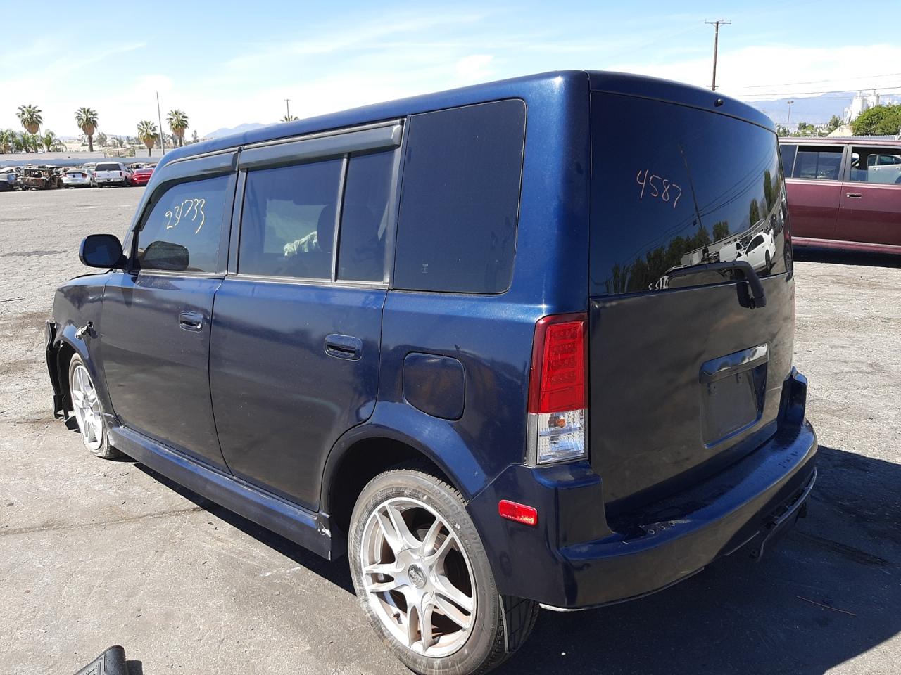 Photo 3 from auction – 2004 TOYOTA SCION XB with VIN JTLKT324940154587