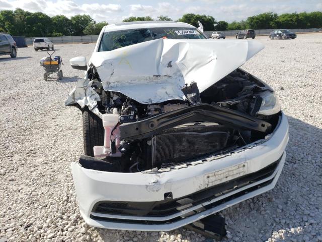 Photo 9 from auction – 2017 VOLKSWAGEN JETTA SE with VIN 3VWDB7AJ8HM308969