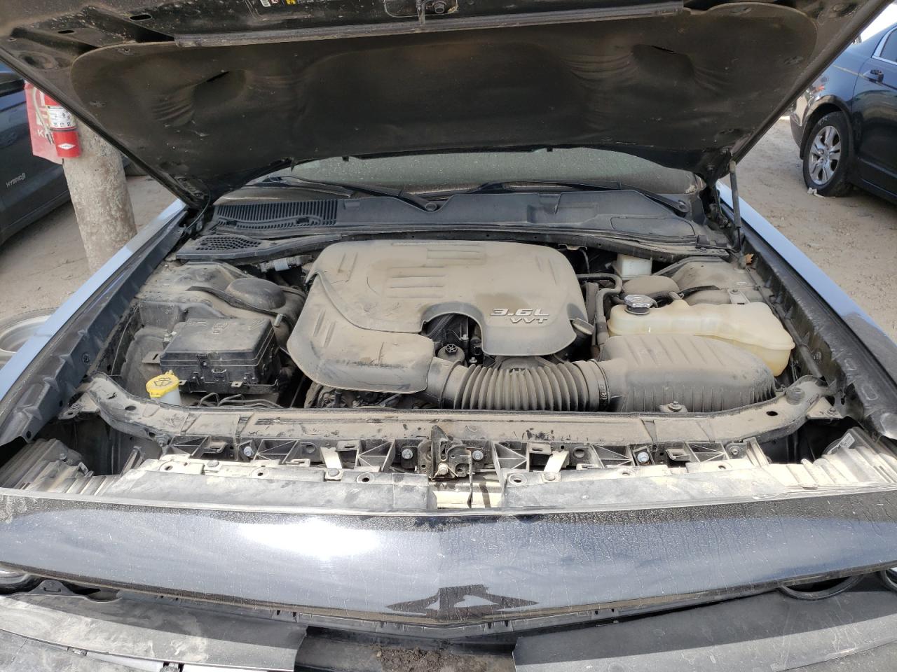 Photo 7 from auction – 2018 DODGE CHALLENGER with VIN 2C3CDZAG3JH161042